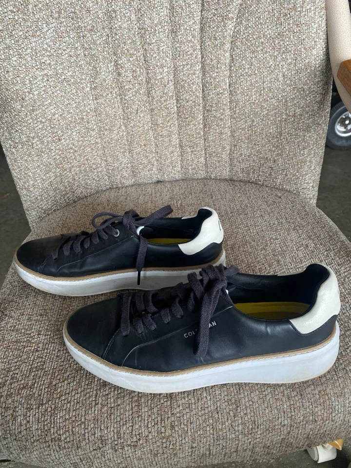 Zapatos para mujer Cole Haan GrandPro Topspin talla 8,5 B cuero negro usados en excelente estado Foto 2 de 4