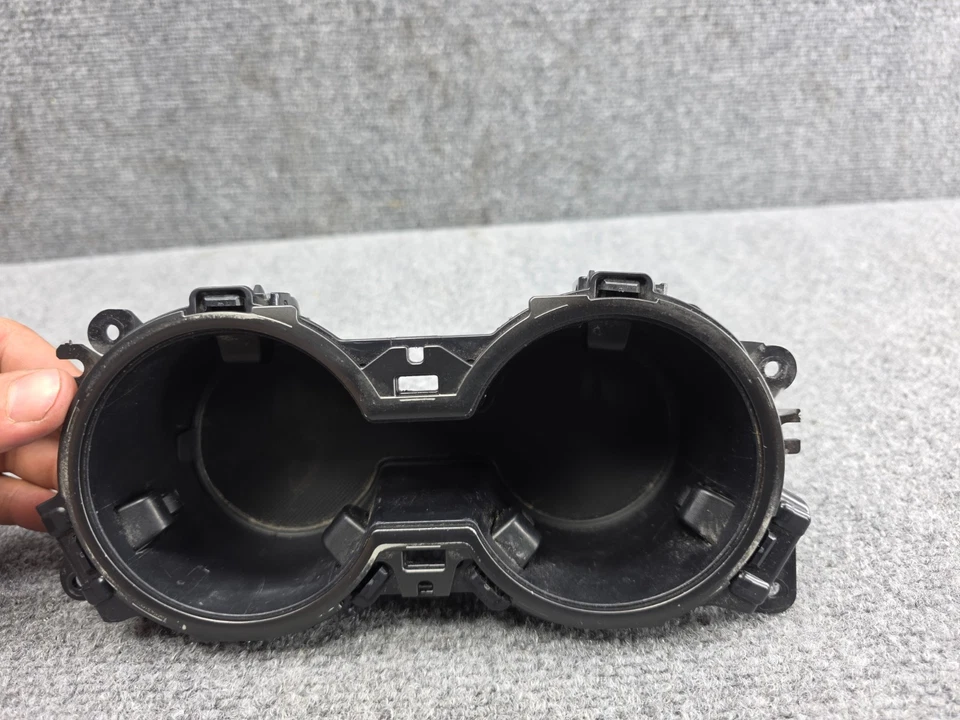 LEXUS 2021-2025 IS350 IS500 IS300 F-SPORT OEM CONSOLA CENTRAL PORTAVASOS Foto 2 de 4