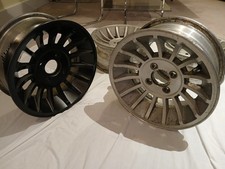 Triumph : SPITFIRE ,GT6. TR7  RARE ALLOY WHEELS X4