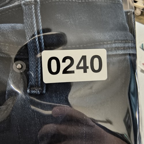 Jeans donna Levi's perfettamente dimagrante 512 gamba dritta 10 lavaggio scuro vita media - Foto 10 di 10