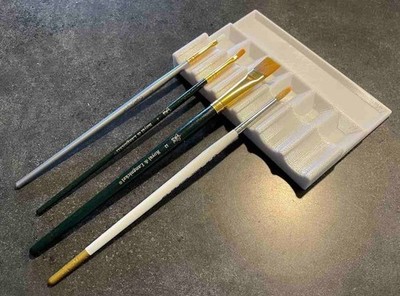 Painter's Smooth paint brush rest with drip pan