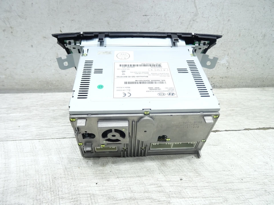 Navigation system HYUNDAI i30 (GD) 96560A6000 - No CODE - Image 2 of 4