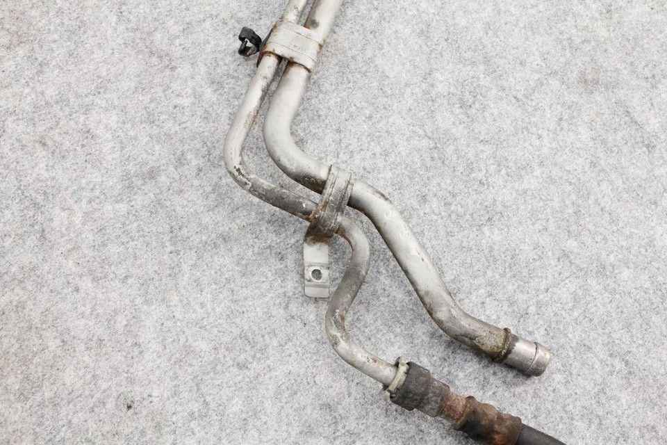 BMW E60 E61 M5 E63 E64 M6 POWER STEERING FLUID TANK WITH PIPES 2282816