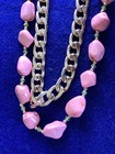 PRETTY VINTAGE “STS”MOTTLED PINK HOWLITE STONE & ALLOY CHAIN 28” NECKLACE — photo 1