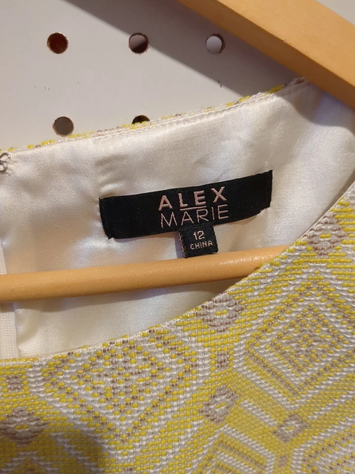 Vestido Alex Marie Talla 12 Sin Mangas Amarillo Geométrico Foto 2 de 4