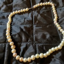 Vintage single strand freshwater pearl necklace.