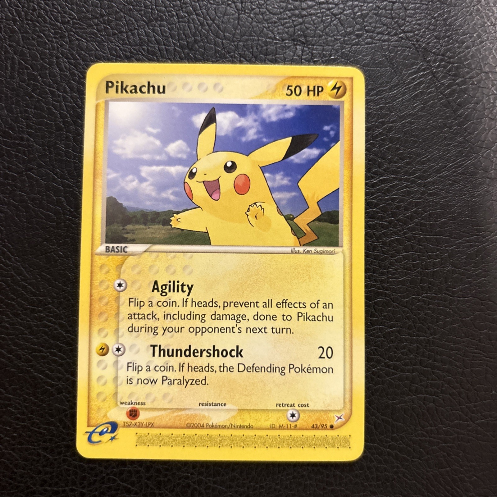 Pikachu 43/95 Regular EX Team Magma vs Aqua 2004 Pokemon Card NM