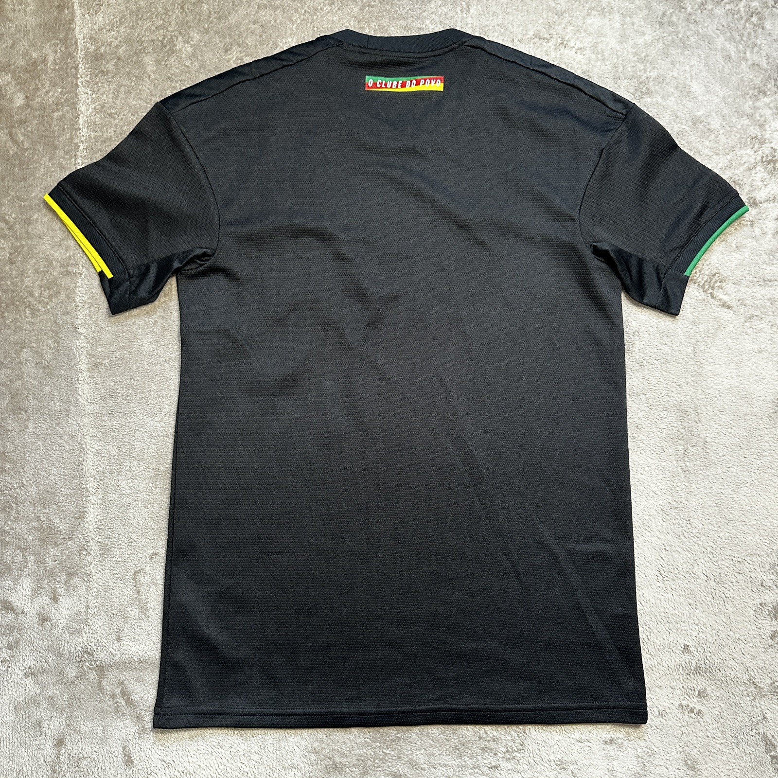 Original SC Internacional Football Shirt Mens Small Adidas 2022 Third HD3805 thumbnail 2