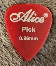 10ct 0.96mm Alice guitar picks - Red