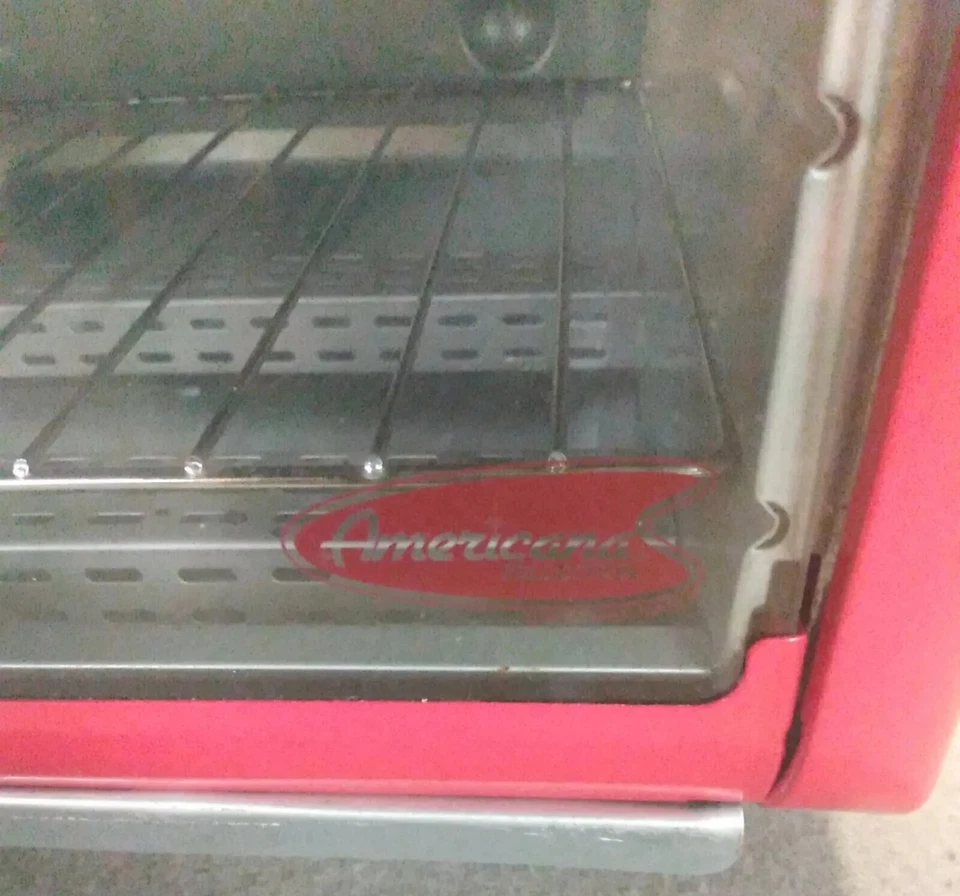 AMERICANA 3-in-1 STATION #EBK-1782R COFFEE-TOASTER-W/OVEN & GRILL - Image 3 of 4