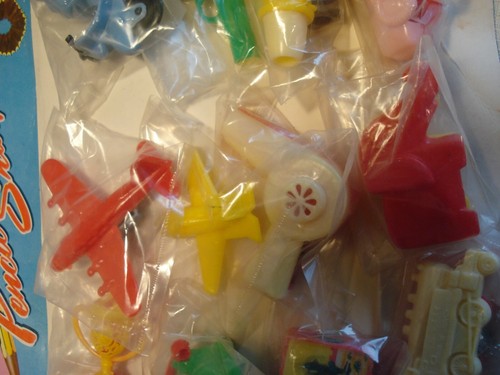 Vintage.....Store.....Display.....Novelty....Plastic....Pencil....Sharpeners - Picture 6 of 8