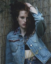 Madelaine Petsch Riverdale Autographed Signed 8x10 Photo COA #P5U