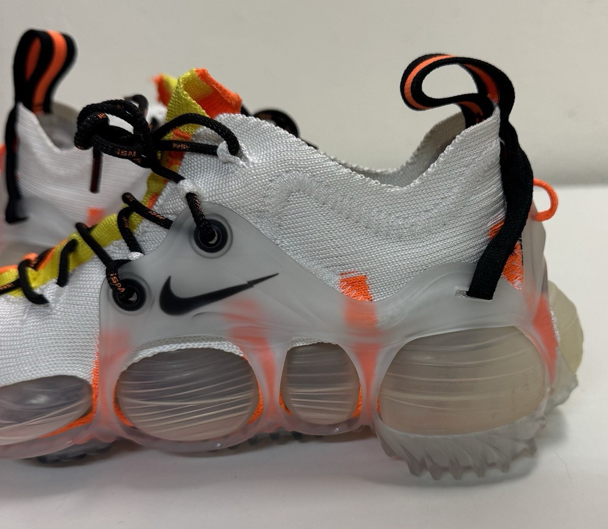 Nike ISPA Link Axis Flyknit Sz 3XS (Mens 6-7) White Orange Black