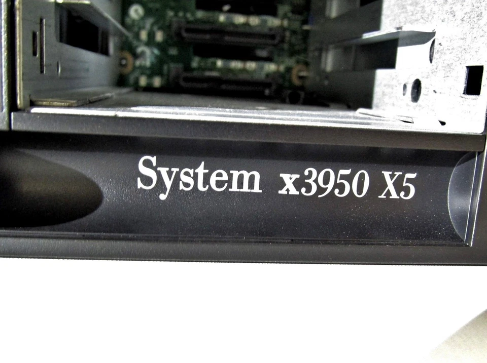 IBM 7145-AC4 SYSTEM x3950 X5 4-CPU XEON X7560 2.27GHz 256GB RAM - NO HDD - Image 4 of 4