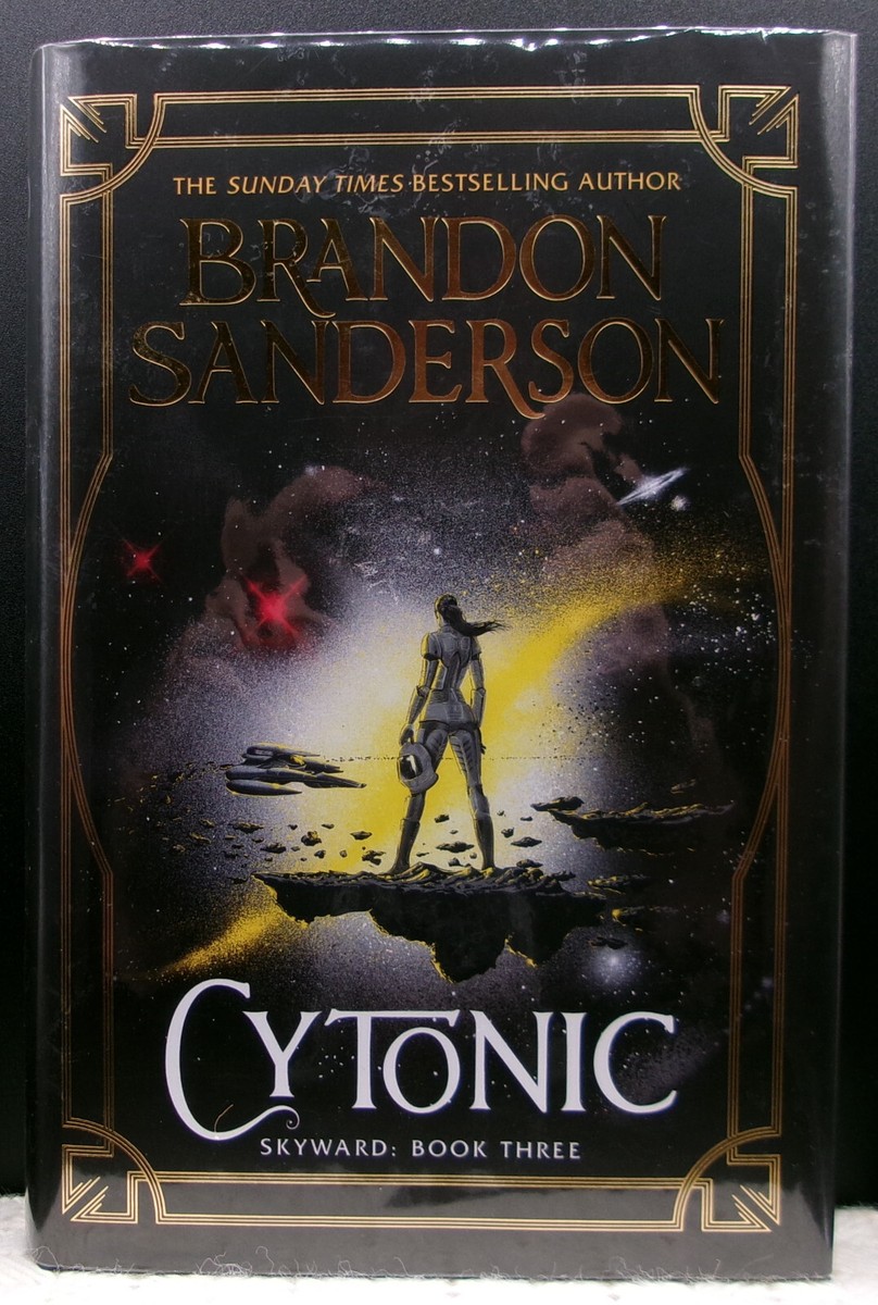 洋書 Brandon Sanderson - Skyward (Books 1-3) Brandon Sanderson Skyward Trilogy 3 Books Collection Set