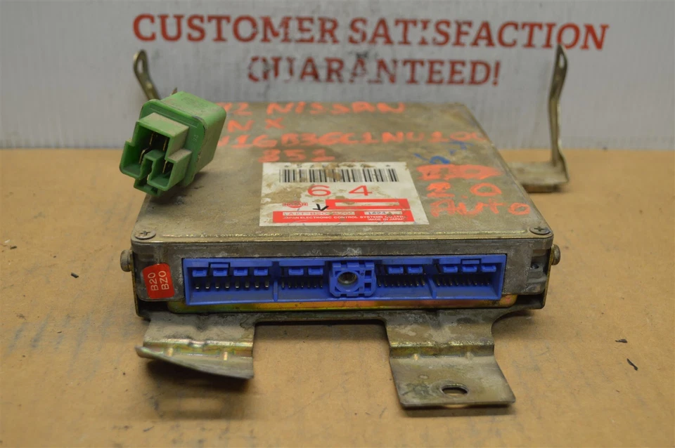 Nissan NX 1992 2,0 L unidad de control del motor ECU A11B20BZ0 módulo 830-26C1 Foto 4 de 4