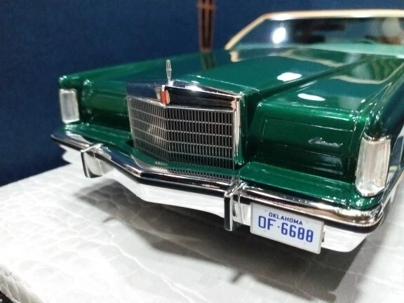 No285 ミニカー1/18 Lincoln Continental 1/18 Scale Lincoln Continental 2018 Diecast Car Model Toy