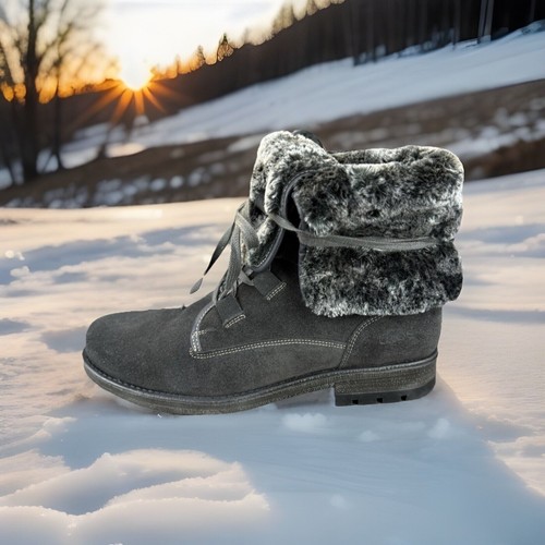 TAOS Winter Boots Women’s 11 Wonderland Fold Down Suede Faux Fur Lined Lace Up