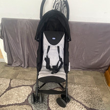 Chicco Black/Grey Single Pushchair with Rain Cover, Folding & 5-Point Harness