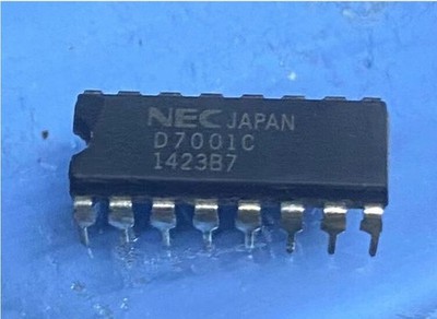 D7001C  UPD7001C DIP 16 8-BITCMOS SERIAL I/O Analog to Digital Converter #vn