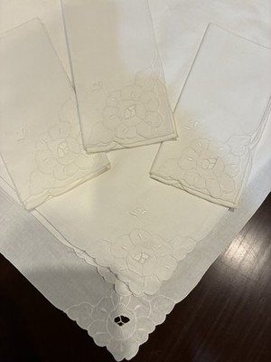 Vtg Madeira White Linen Dinner Napkins Set of 12 Embroidered Cutwork 16.25