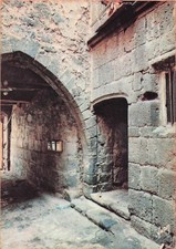 34 AGDE VIEILLE PORTE DANS LA RUE DE L AMOUR