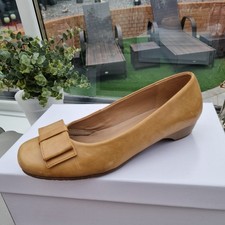 Hotter Comfort Chantel Size 8 Mustard Yellow Leather Court Shoes Cube Heel