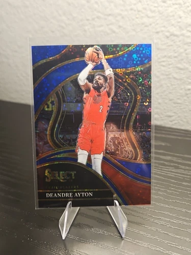 2023-24 Panini Select Courtside Blue Disco Prizm /25 DeAndre Ayton #211