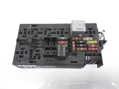 2006-2009 Mercedes-Benz Ml350 Engine Fuse & Relay Junction Box *Missing Fuses