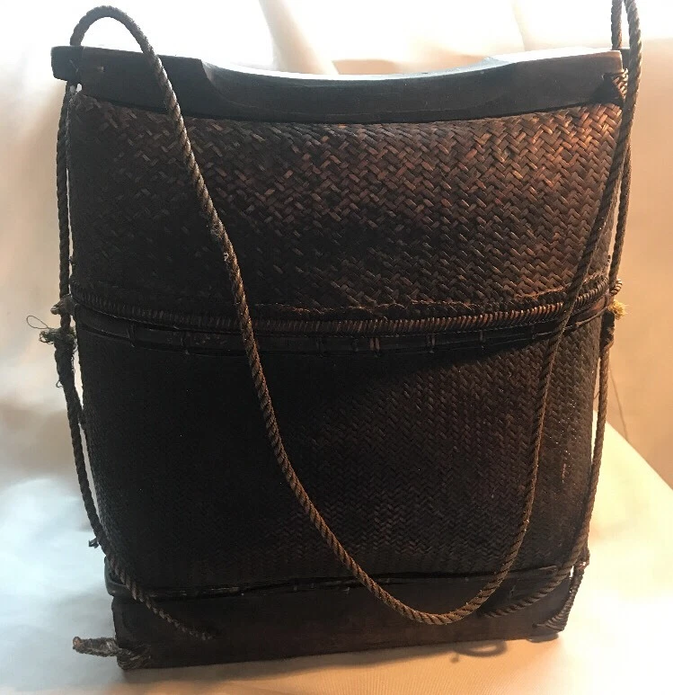 Антикварная артезаническая корзина раннего Азиатско-Тихоокеанского региона Филиппины с чехлом и основанием - Изображение 2 из 4