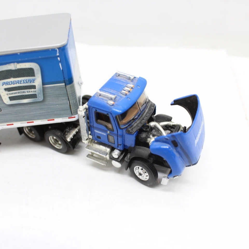  2004 FIRST GEAR MACK GRANITE Progressive Insurance Die-Cast Trailer - Image 4 of 4
