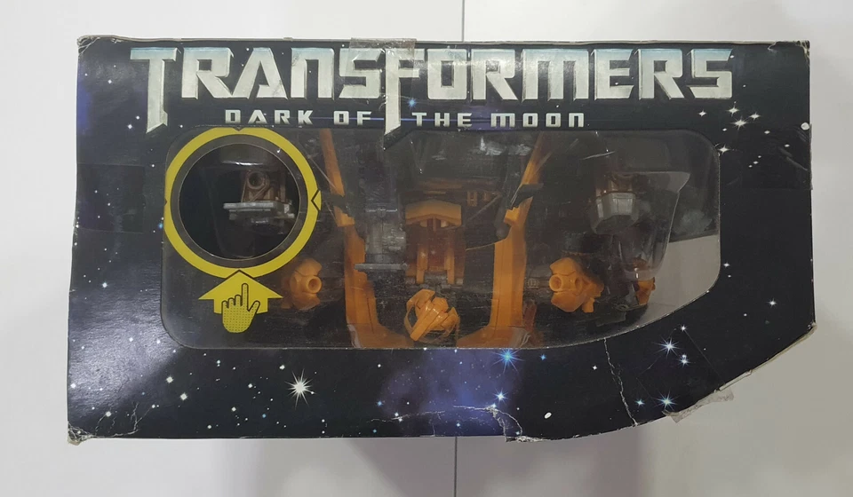 Transformers BUMBLEBEE MECHTECH Dark of the moon HASBRO 2011 Unopened NOS - Image 3 of 4