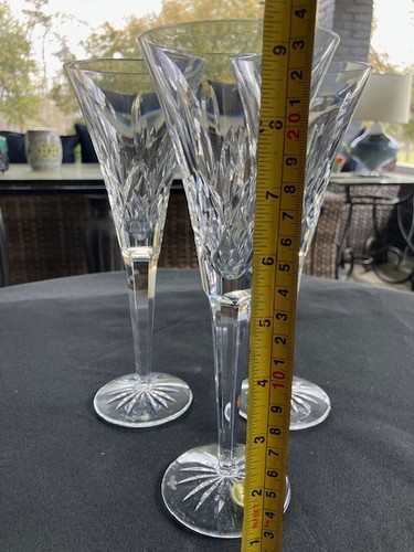 Lismore by Waterford Crystal - Three Champagne Toasting Flutes - Picture 5 of 5