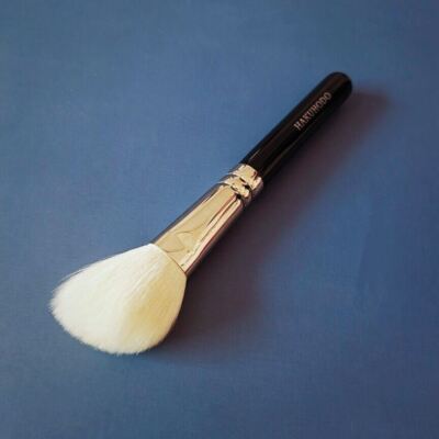 J4003 Schönheitswerkzeug Handgemachte Make-up Highlighter Pinsel Bo Bao Tang Pin