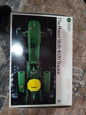 Ertyl John Deere Power Shift 4020 Tractor