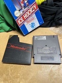 Ice Hockey (Nintendo Entertainment System, 1988) casi completo con caja sin manual