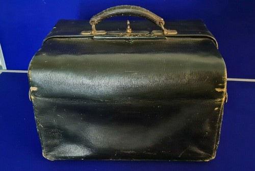 male vanity case