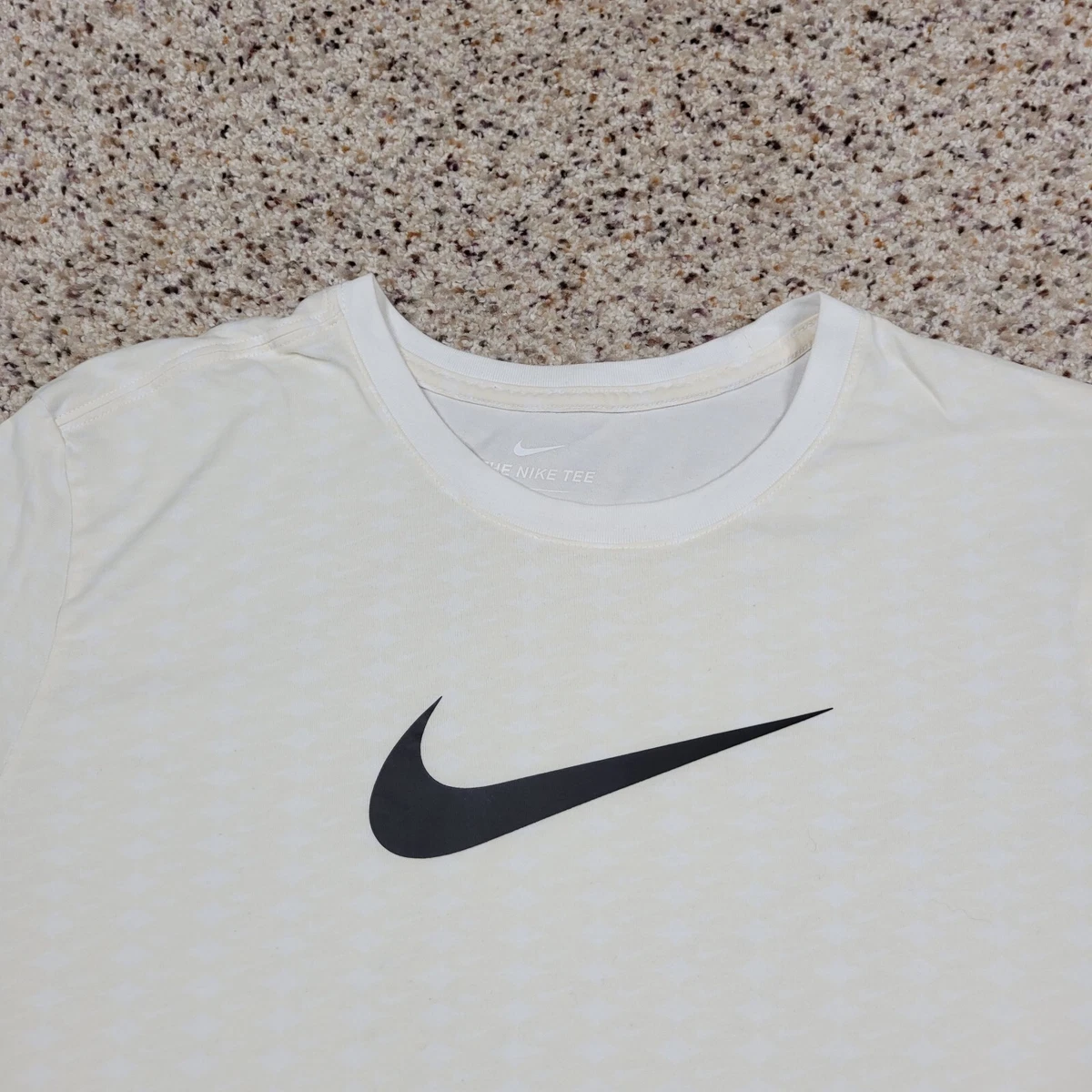 Black and tan nike shirt new arrivals