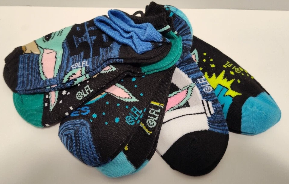 Star Wars Mandalorian Baby Yoda 6 pares de calcetines sin presentación para niños, pequeños 4 1/2-8 1/2 Foto 3 de 4