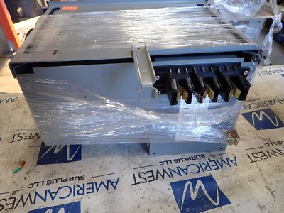 SQUARE D Model 5 MCC Fusible Feeder Bucket 30 amp 480v with Door