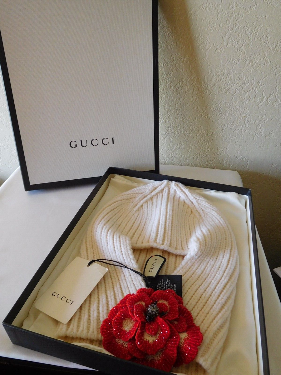 New GUCCI Cleopatra Knitted Wool Hat w/ Red Embellished  display picture 2