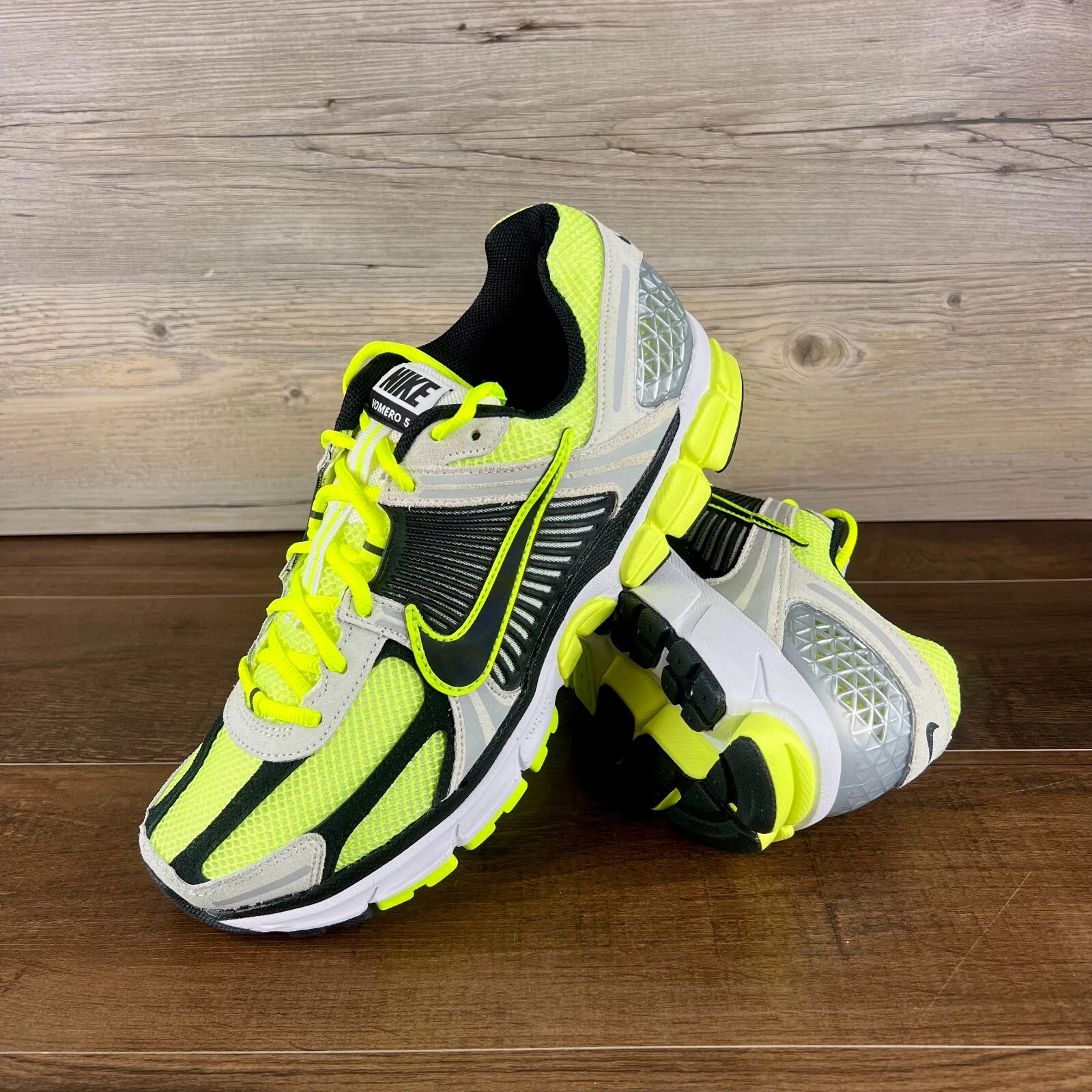Nike Zoom Vomero 5 Life Lime Mens Size 10 Volt White Black FB9149 701
