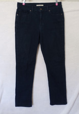 Levi's Classic Straight Wome's Dark Wash Blue Denim Jeans Sz 12