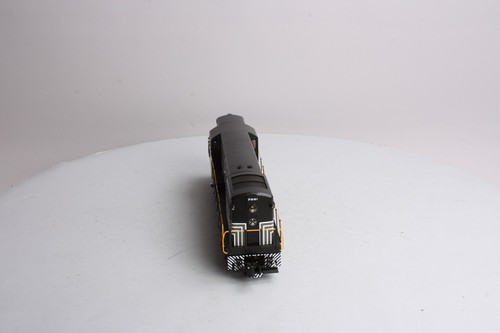 Lionel 6-18385 New York Central H16-44 Diesel Locomotive #7001 LN/Box - Picture 7 of 10