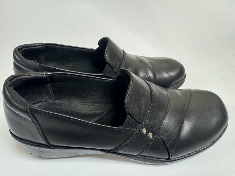Clarks May Marigold Wedge Loafers Womens Size 8.5 M Black Leather Slip On Shoes