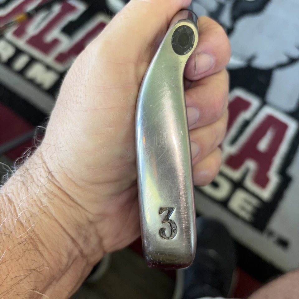 Callaway Hawkeye LH Iron — Titanium 3 Iron — Regular Flex, Graphite Shaft - NICE - Image 3 of 4