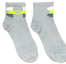 Under Armour Essential Quarter, Blue-Gray , Single Pack Socks Youth Size 4.5 - 7