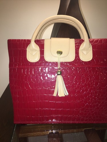 Pavilion Gift Company Toots Gift Book, 11.8” X 11” “ A World of Fashion