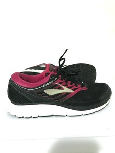 womens running shoes size 12