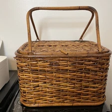 Natural Vintage Wicker Picnic Basket w/ Folding  Handles 17”x 13”